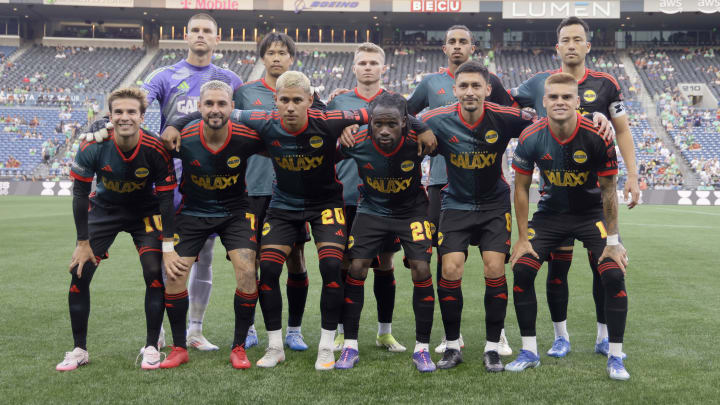 LA Galaxy square off against Atlanta United