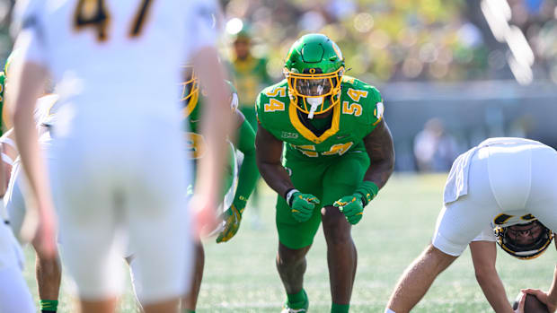 Aug 31, 2024; Eugene, Oregon, USA; Oregon Ducks linebacker Jerry Mixon (54) lines up to rush a punt by Idaho Vandals punter L