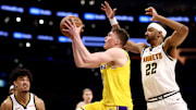 Nuggets y Lakers podrían negociar por un joven escopetero