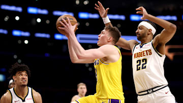 Nuggets y Lakers podrían negociar por un joven escopetero