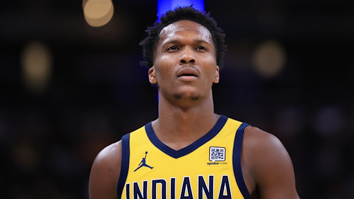 Indiana Pacers wing Bennedict Mathurin (00) during a game against the Brooklyn Nets.