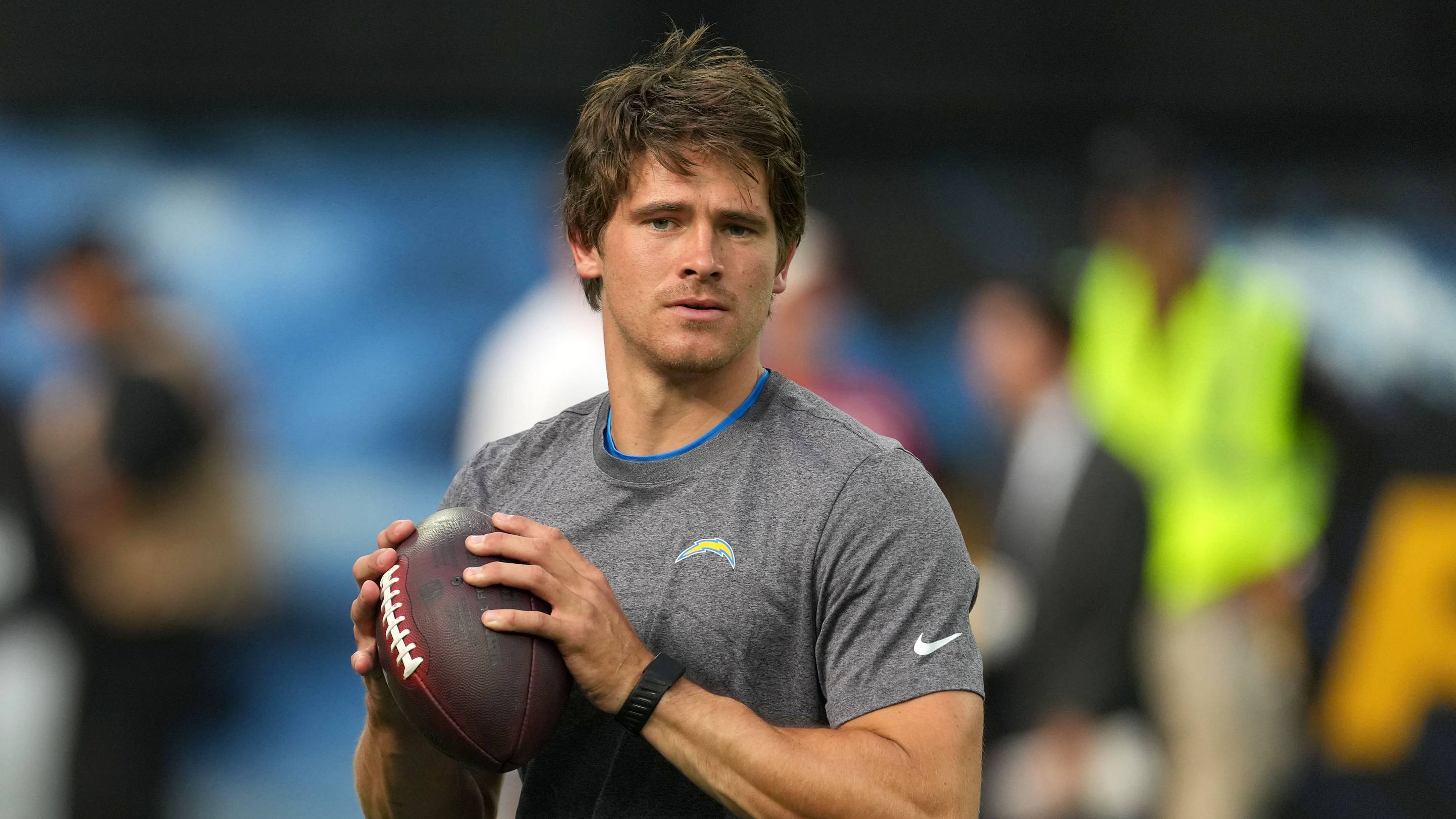 Fantasy Football Start-Sit Herbert, Hampton, Plus Final Cardinals vs. Chargers Prediction