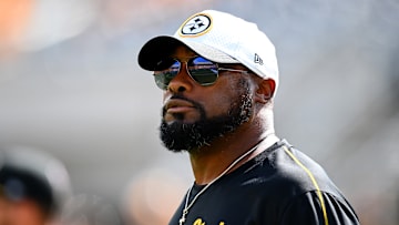 Los Angeles Chargers v Pittsburgh Steelers