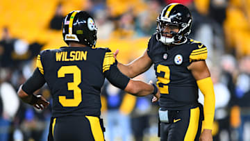 New York Giants v Pittsburgh Steelers