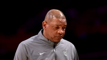 Milwaukee Bucks v Los Angeles Lakers