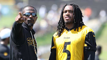Pittsburgh Steelers cornerback Jalen Ramsey (5) 