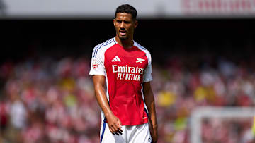 Arsenal et William Saliba ne joueront pas dans leurs couleurs traditionnelles.