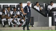 O Peixe enfrentou o Mirassol e venceu por 2 a 1 na estreia do Campeonato Paulista.