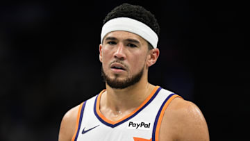 Phoenix Suns v Sacramento Kings