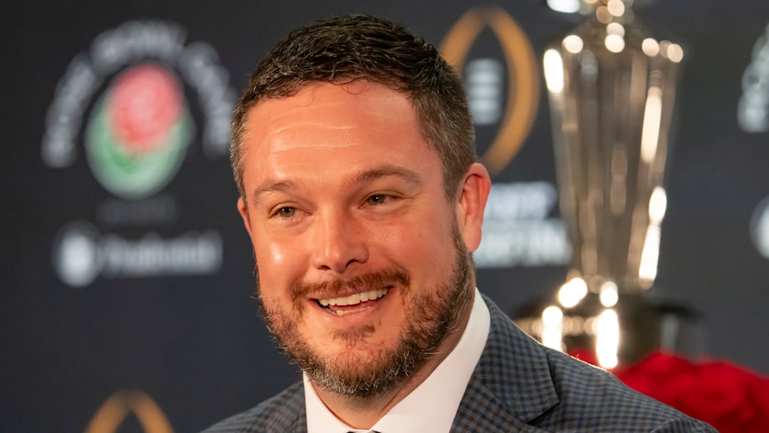 Oregon head coach Dan Lanning speaks during the coaches press conference in Los Angeles Tuesday, Dec. 31, 2024, ahead of the Rose Bowl.