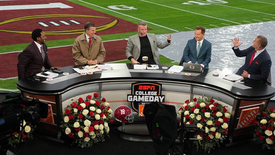 Desmond Howard, Rece Davis, Pat McAfee, Nick Saban and Kirk Herbstreit on the ESPN College Gameday set.