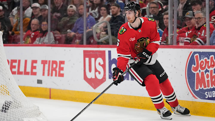 Colorado Avalanche v Chicago Blackhawks