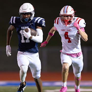 Seaman’s Mike Hurla (17) runs after an interception during a football game against Shawnee Heights, Friday, Oct. 10, 2025 at Seaman High School.