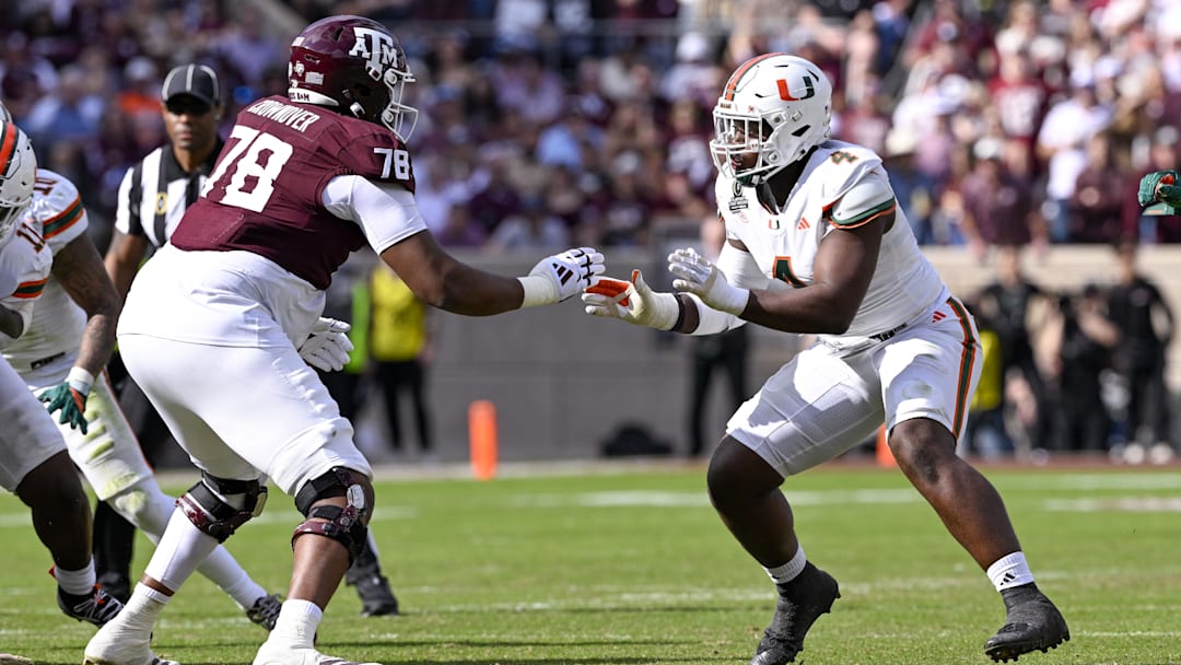 Dec 20, 2025; College Station, TX, USA; Texas A&M Aggies offensive lineman Dametrious Crownover (78) blocks Miami Hurricanes defensive lineman Rueben Bain Jr. (4) during the game between the Aggies and the Hurricanes at Kyle Field. Mandatory Credit: Jerome Miron-Imagn Images Dec 20, 2025; College Station, TX, USA; Texas A&M Aggies offensive lineman Dametrious Crownover (78) blocks Miami Hurricanes defensive lineman Rueben Bain Jr. (4) during the game between the Aggies and the Hurricanes at Kyle Field. Mandatory Credit: Jerome Miron-Imagn Images