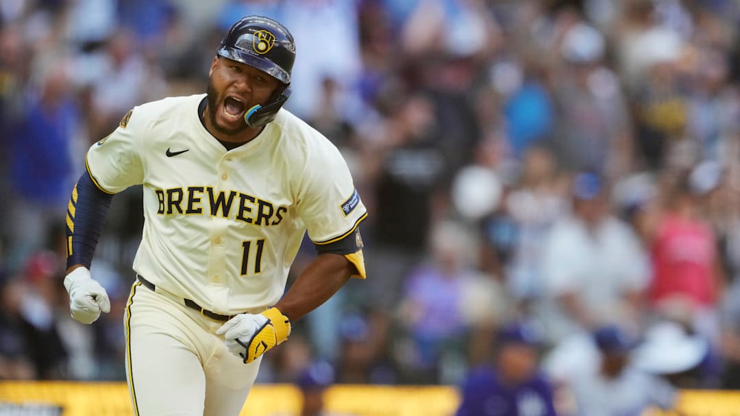 Los Angeles Dodgers v Milwaukee Brewers
