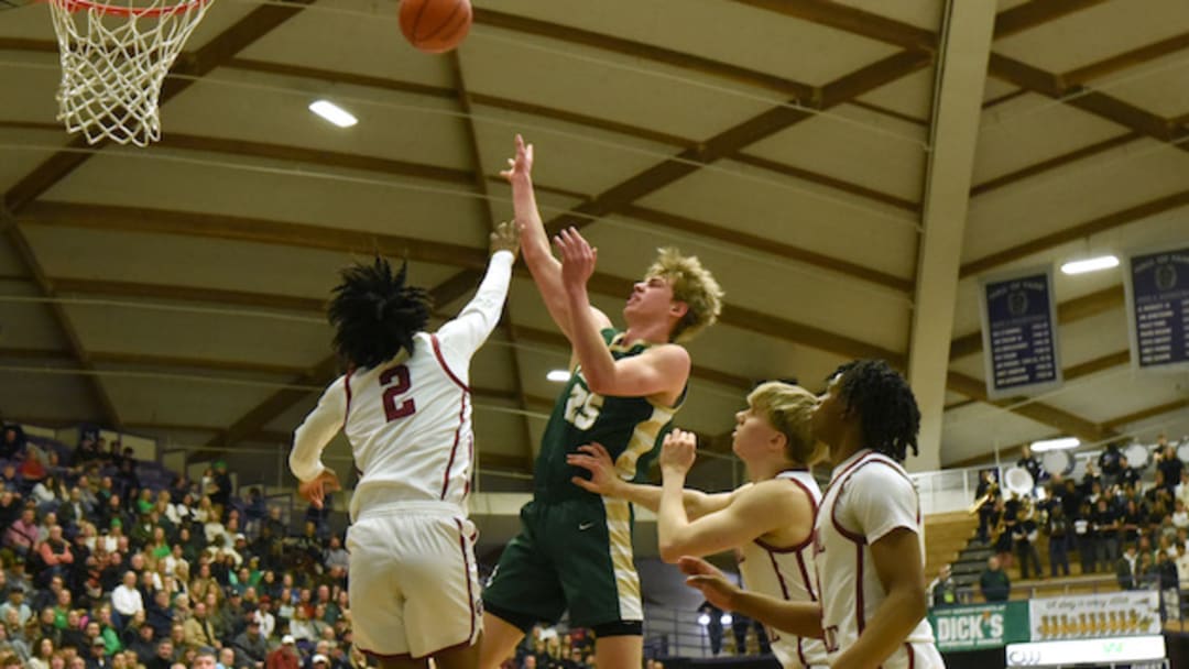 Central Catholic and Jesuit remain among the top six teams in this week's High School On SI Oregon Top 25 boys basketball rankings.
