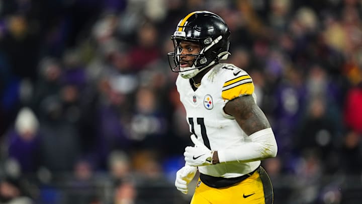 AFC Wild Card Playoffs: Pittsburgh Steelers v Baltimore Ravens