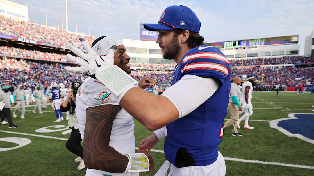 Miami Dolphins v Buffalo Bills