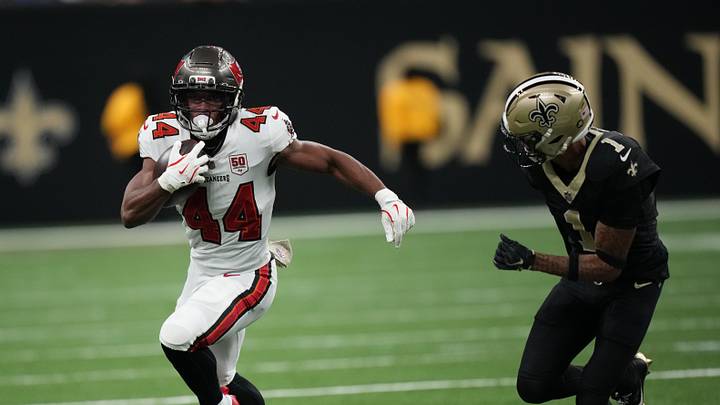 Find out how former Syracuse football players performed in Week 8 of the 2025 NFL season. A 'Cuse RB and TE led the way.