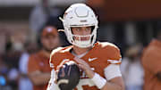 Texas Longhorns quarterback Arch Manning (16) 