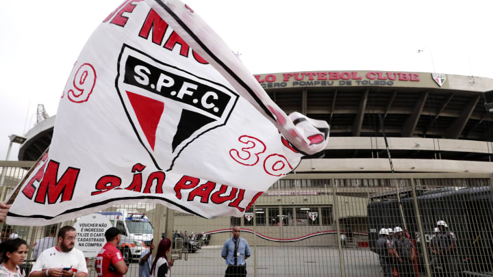 Diretor do SPFC diz que quer fechar naming rights do Morumbi até o final de 2023. Diretor do SPFC diz que quer fechar naming rights do Morumbi até o final de 2023.