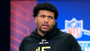 Oregon Defensive Lineman Derrick Harmon