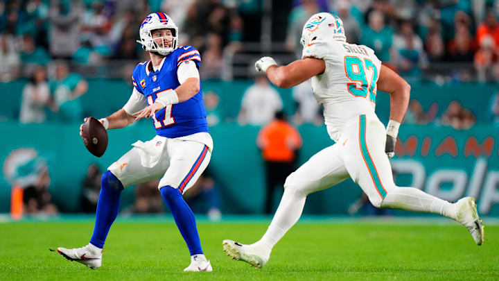 Buffalo Bills v Miami Dolphins