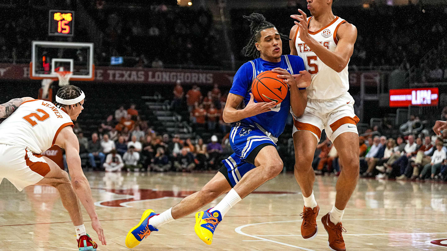 New Orleans Basketball Reportedly Suspended Players Over Gambling Investigation