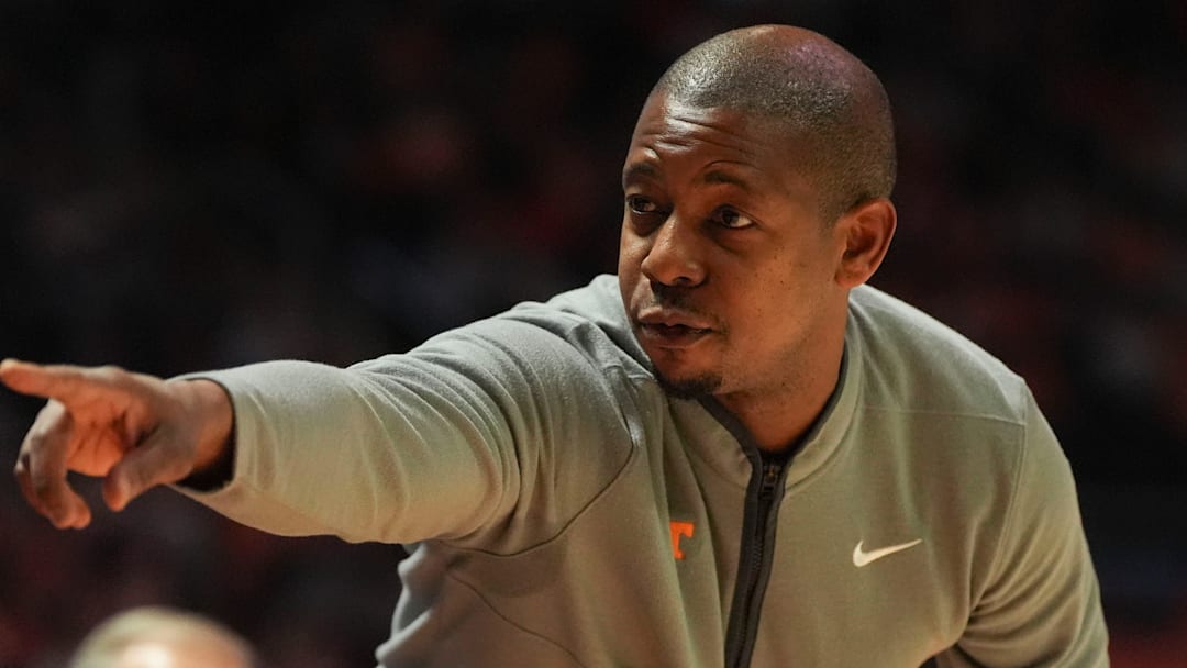 Tennessee associate basketball coach Justin Gainey tells players to sub in during an NCAA college basketball game against Gardner-Webb on Dec. 21, 2025, in Knoxville, Tennessee.