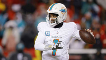 AFC Wild Card Playoffs - Miami Dolphins v Kansas City Chiefs