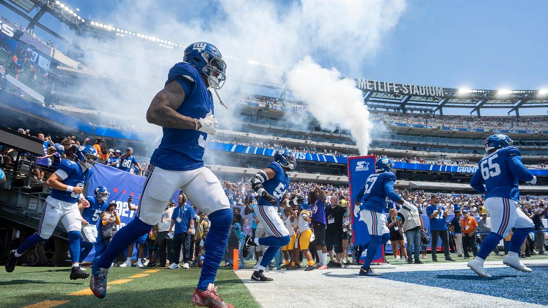 New York Giants wide receiver Odell Beckham Jr. (3) runs onto the field with his team during a preseason opening game between the New York Giants and Minnesota Vikings on Saturday, Aug. 15, 2026, at MetLife Stadium in East Rutherford, NJ.