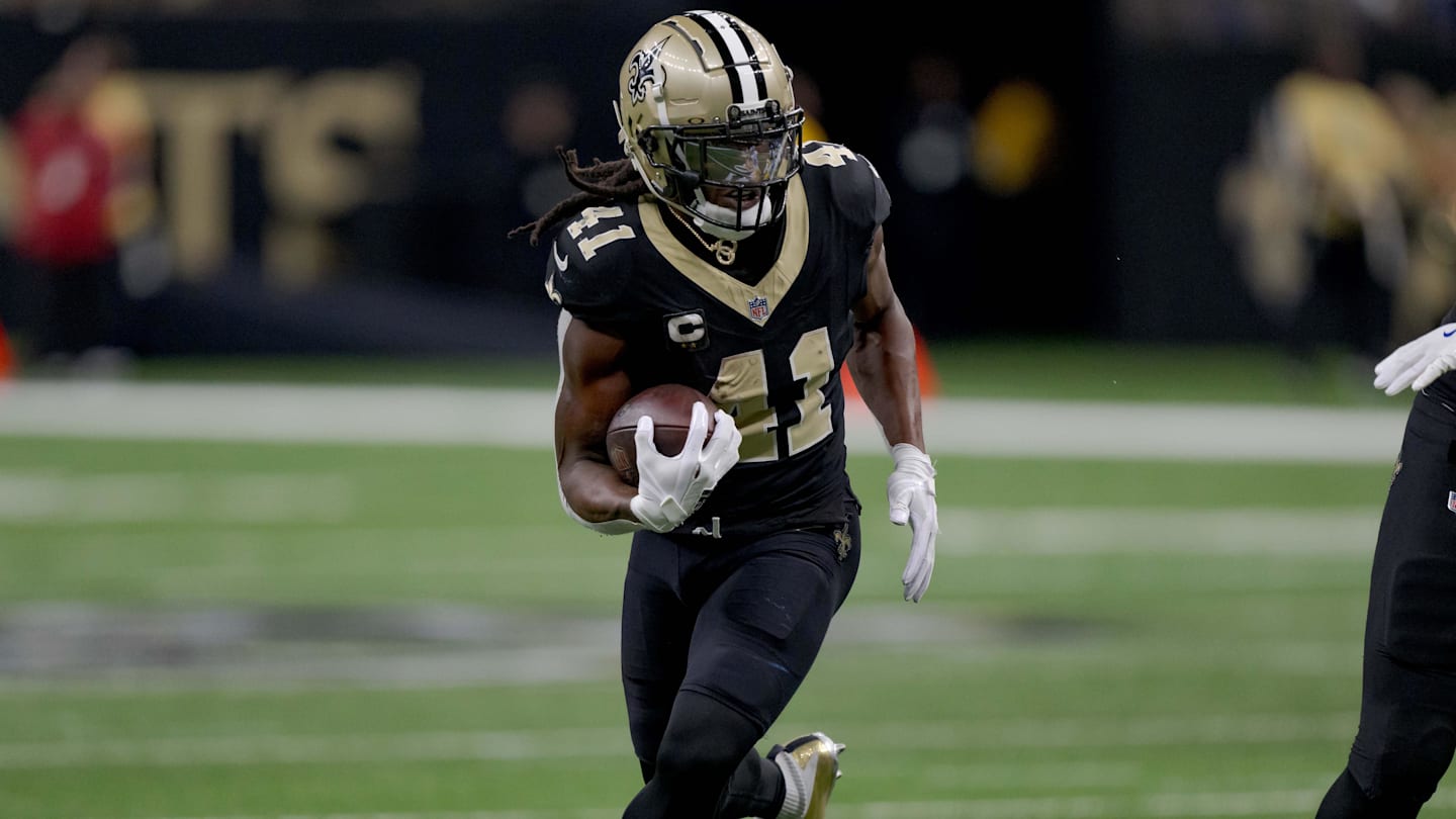 Broncos Reportedly Plan Trade for Saints RB Alvin Kamara