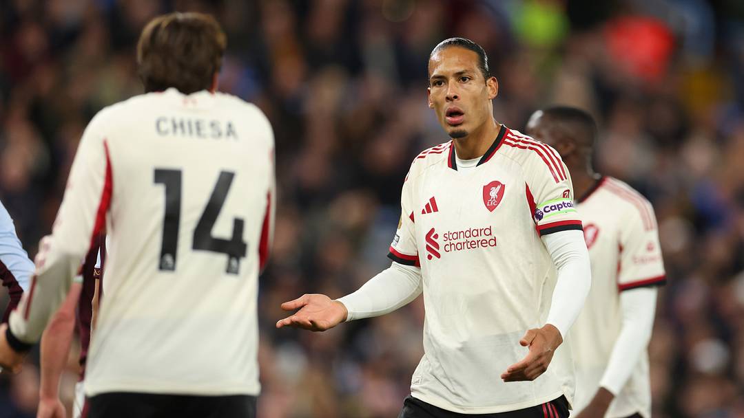 Aston Villa v Liverpool - Premier League Aston Villa v Liverpool - Premier League
