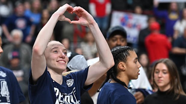 Paige Bueckers, UConn beat USC to reach Final Four.
