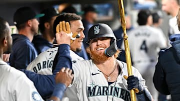Justin Turner signed a one-year deal with the Chicago Cubs prior to the 2025 season.