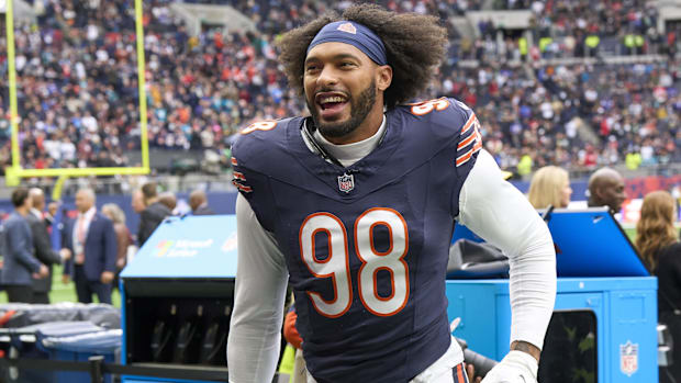 Chicago Bears linebacker Montez Sweat.