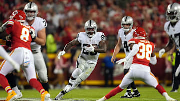 Las Vegas Raiders v Kansas City Chiefs