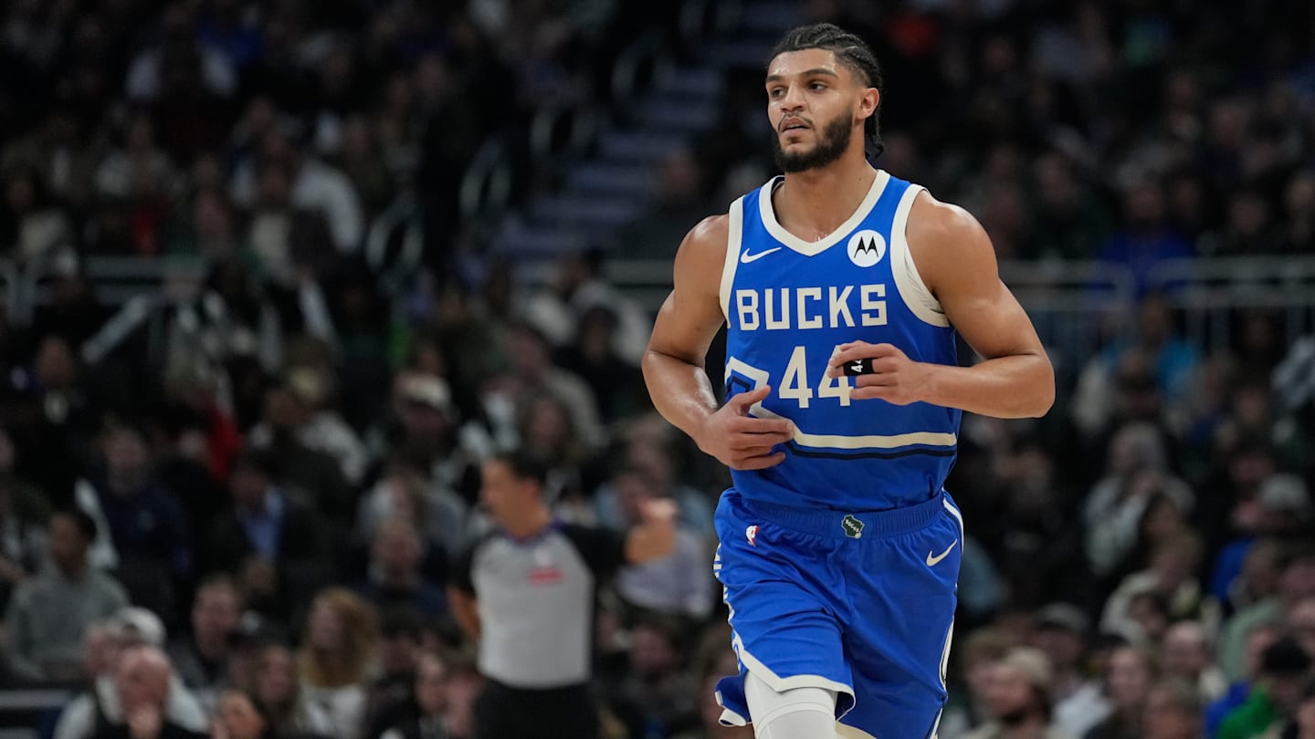雄鹿队的小安德烈·杰克逊 (Andre Jackson Jr.) 正在为享有盛誉的 NBA 荣誉奠定坚实的基础