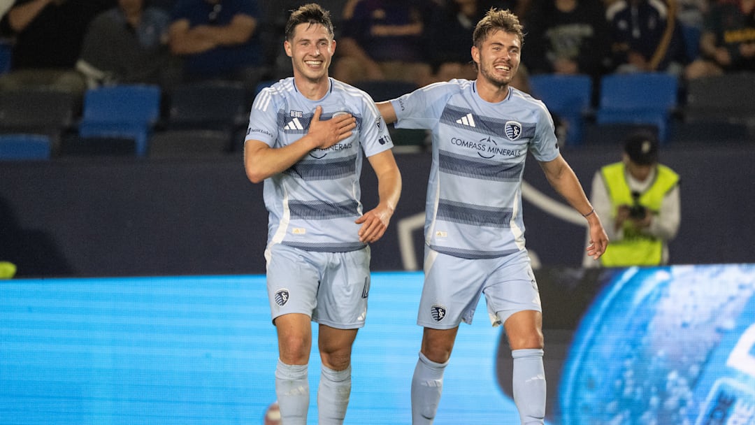 LA Galaxy v Sporting Kansas City