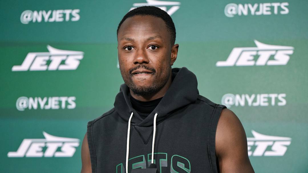 New York Jets cornerback Brandon Stephens (21) speaks at a press conference during minicamp at Atlantic Health Jets Training Center. New York Jets cornerback Brandon Stephens (21) speaks at a press conference during minicamp at Atlantic Health Jets Training Center.