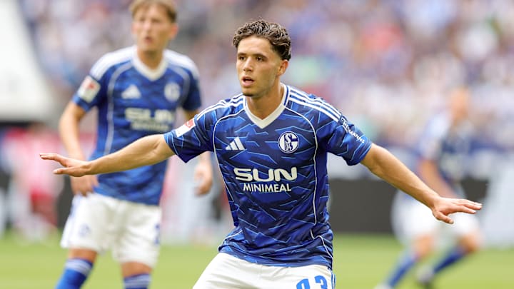 Soufiane El-Faouzi sticht derzeit beim FC Schalke heraus Soufiane El-Faouzi sticht derzeit beim FC Schalke heraus