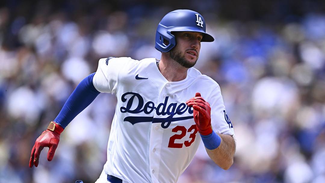 Los Angeles Dodgers right fielder Kyle Tucker (23) runs 