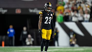 Pittsburgh Steelers cornerback Darius Slay