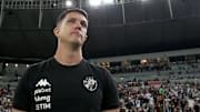 Treinador sofre pressão por parte da torcida vascaína