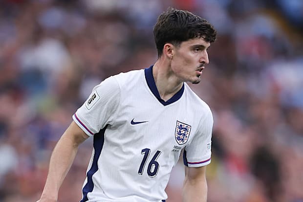 ติโน่ ลิวราเมนโต้