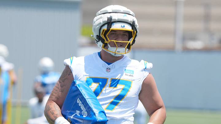 Jun 17, 2026; El Segundo, CA, USA; Los Angeles Chargers tackle Travis Burke (77) during minicamp at The Bolt. Mandatory Credit: Kirby Lee-Imagn Images