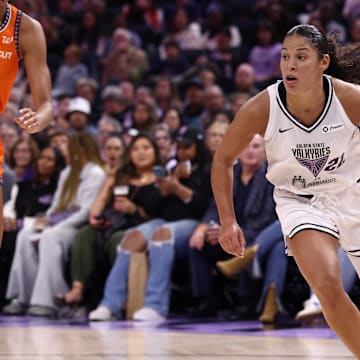 Veronica Burton has propelled the Valkyries offensive efficiency heading into Friday's game in Chicago as six-point favorites. 