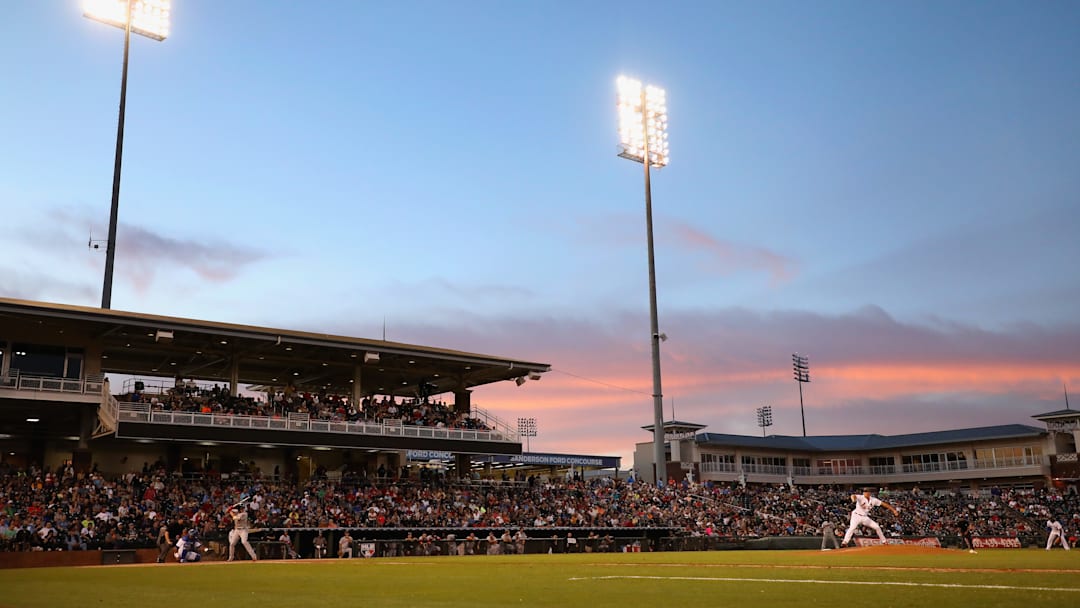 The bright lights are set to return to Arizona in the Fall League.