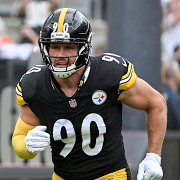 Oct 12, 2025; Pittsburgh, Pennsylvania, USA; Pittsburgh Steelers outside linebacker T.J. Watt (90) takes the field for a game against the Cleveland Browns at Acrisure Stadium. Mandatory Credit: Barry Reeger-Imagn Images