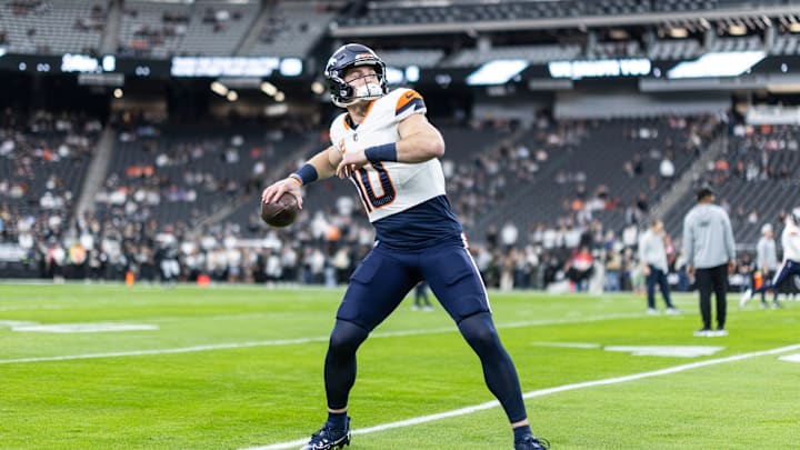 Denver Broncos v Las Vegas Raiders
